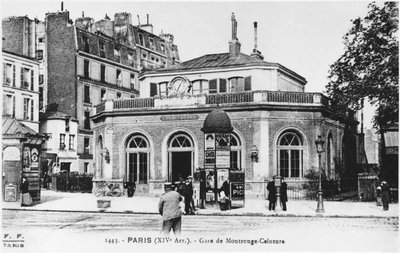 モンルージュ駅、パリ、1900年頃を描いたポストカード 作： French Photographer